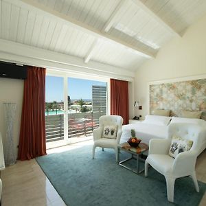 King Suite Pool View